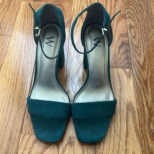 Worthington women’s Buckley heeled sandle in green. Only worn once